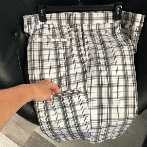 Men’s Shorts size 36 Haggar H26 B&W plaid shorts - Picture 1 of 8